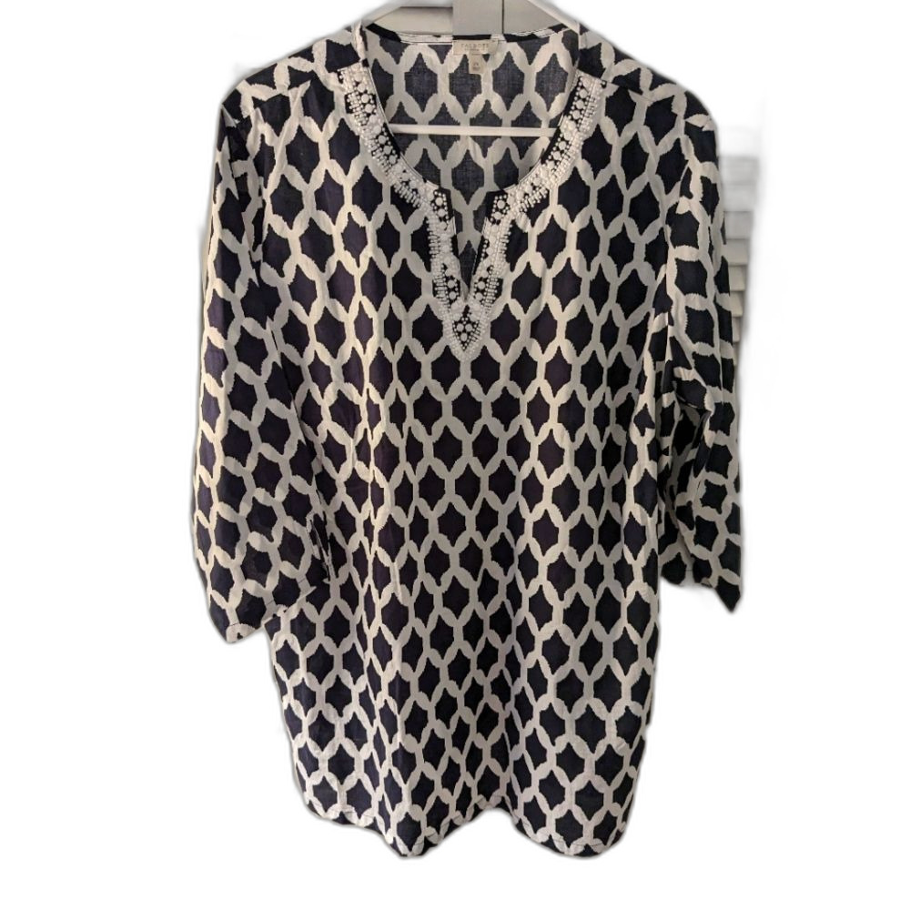 Talbot's sz 2X navy and white embroidered cotton tunic in geometric print.